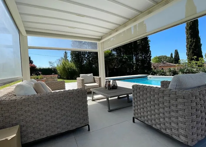 Casale Carla مزرعة للإقامة *