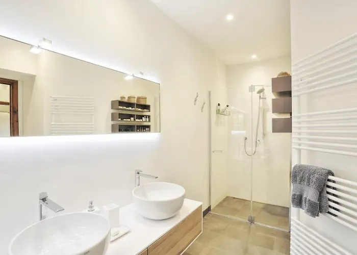 Casale Carla * إمبرونيتا