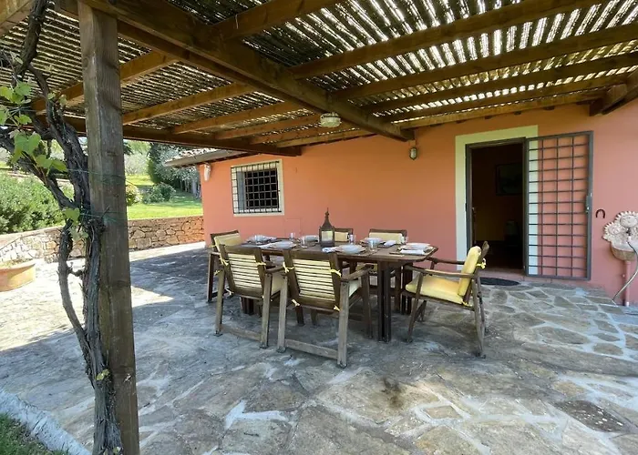 مزرعة للإقامة Casale Carla